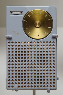Illustration for article titled 59th anniversary of the transistor radio